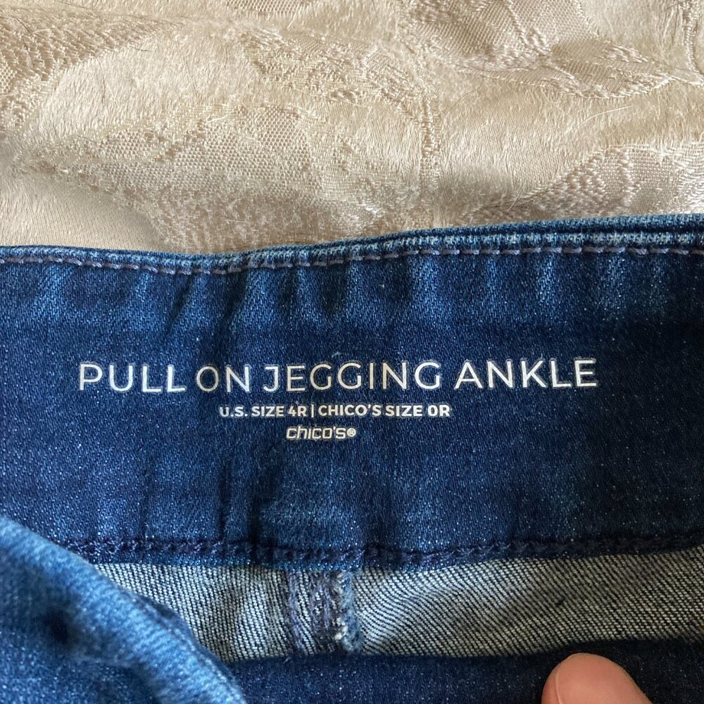 Chico's Pull-On Ankle Jegging Inverness Indigo Size 0 Regular - NWT - Picture 10 of 16